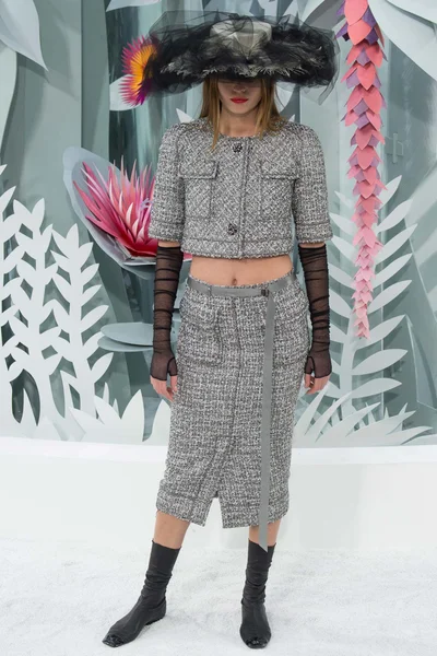 Look 17